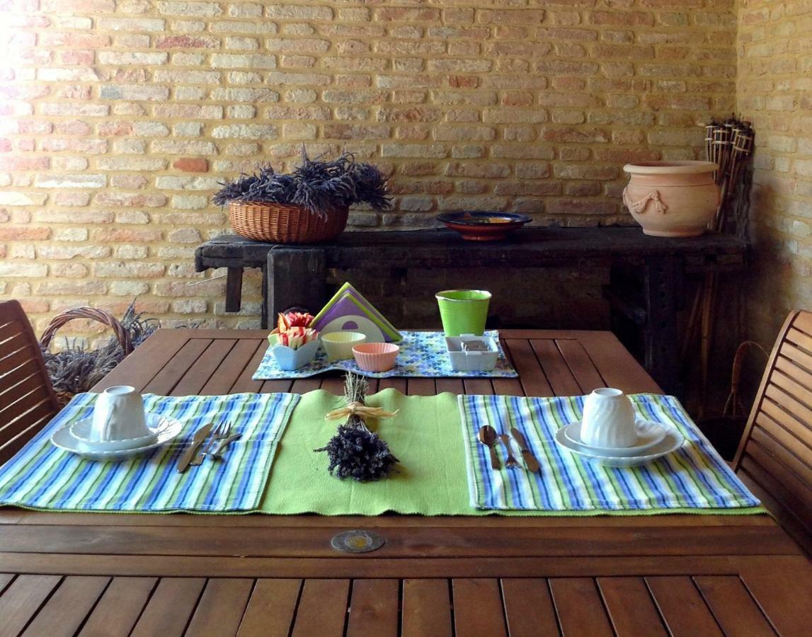 Bed and Breakfast L'Infinito Mombaroccio Экстерьер фото